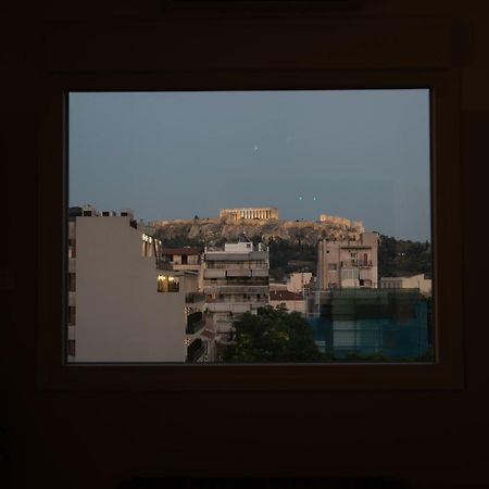 Apartamento Stunning Acropolis View - 500M Metro - At Historical Center Atenas Exterior foto