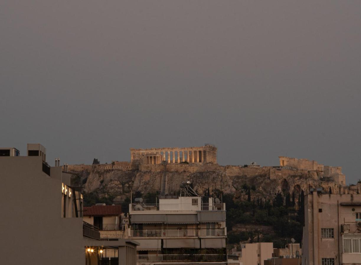Apartamento Stunning Acropolis View - 500M Metro - At Historical Center Atenas Exterior foto