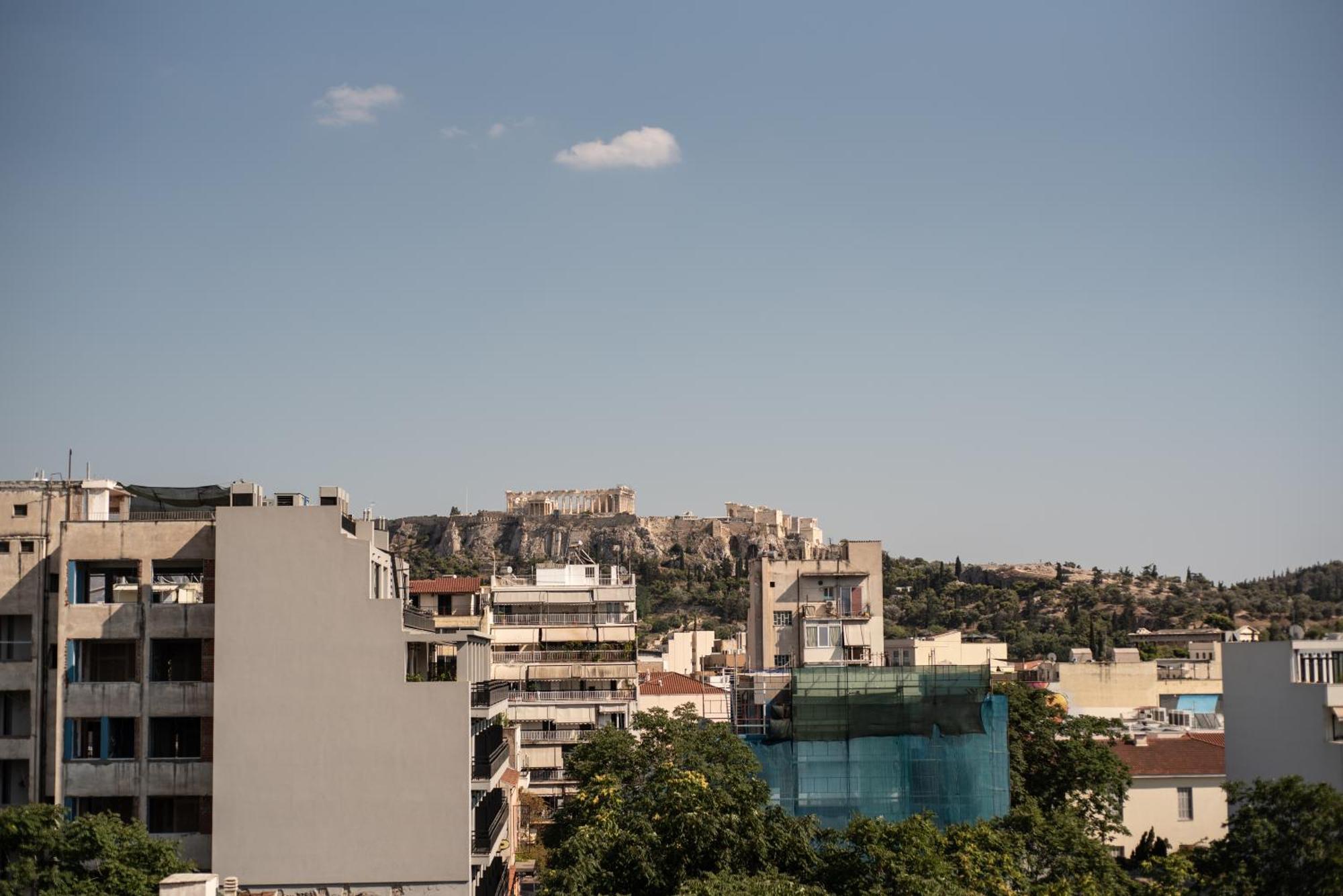 Apartamento Stunning Acropolis View - 500M Metro - At Historical Center Atenas Exterior foto
